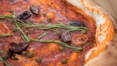 best places to eat vegan food in london, Young Vegans Pizza Shop