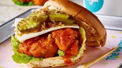 Best plant-based burgers in London &ndash; The Vurger Co