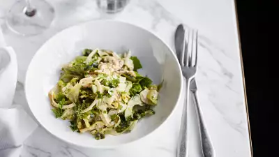 Rondo, Holborn | crab and sauerfennel salad