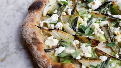 ASAP Pizza's Thanks Shallot pizza