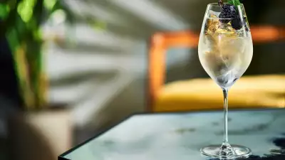 Spritz recipes: Belvedere Organic Infusions blackberry and lemongrass spritz