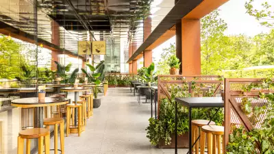 The outside terrace at Hoppers Kings Cross