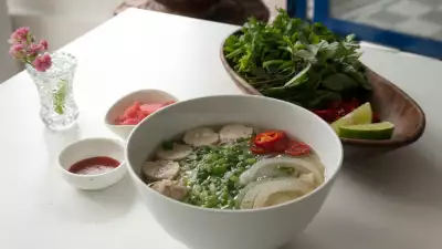 Beef balls and shin pho
