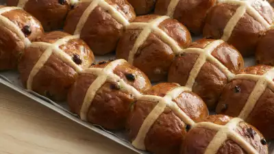 Gail's hot cross buns