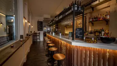Bar Kroketa interior