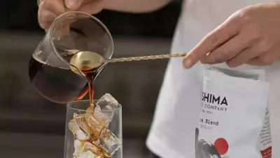 Brewing Japanese coffee