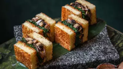 Mushroom sando