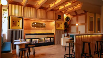 Listening room, Eavesdrop