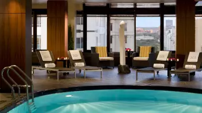 Swimming pool, The Peninsula