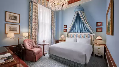 Double bedroom at The Lanesborough