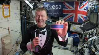British astronaut Tim Peake enjoying Heston's space food in the International Space Station, via VT