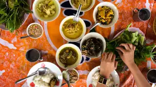 Khao geng at a roadside café in Trang