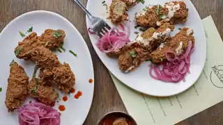 Seitan 'chicken' wings at Club Mexicana