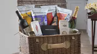 Win a SAVOURSMITHS luxury hamper