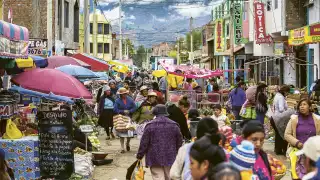 An Andean food market