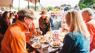 Le Bun's diner at Standon Calling 2017