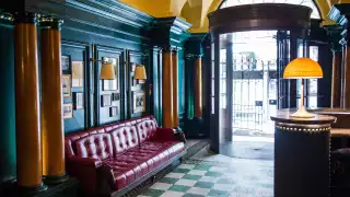 The foyer of Simpson's on the Strand