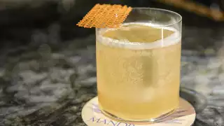 Waeska Bar's Hive cocktail