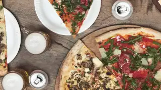 Beers and pizza at Homeslice