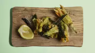 Zucchini flower fritti