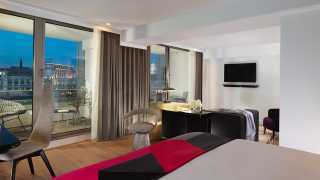 Riverview Balcony Suite with view at Sea Containers London