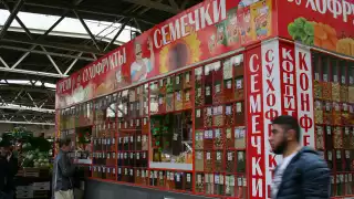 Sennaya Square market