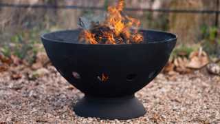 Cast iron fire pit with grill from Crocus