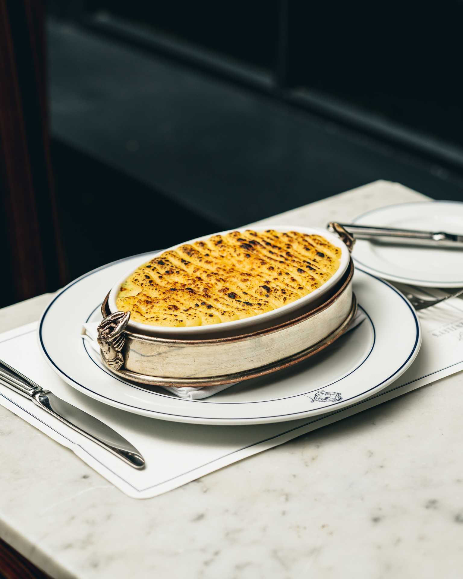 Restaurants Regent Street: Bentley's classic fish pie