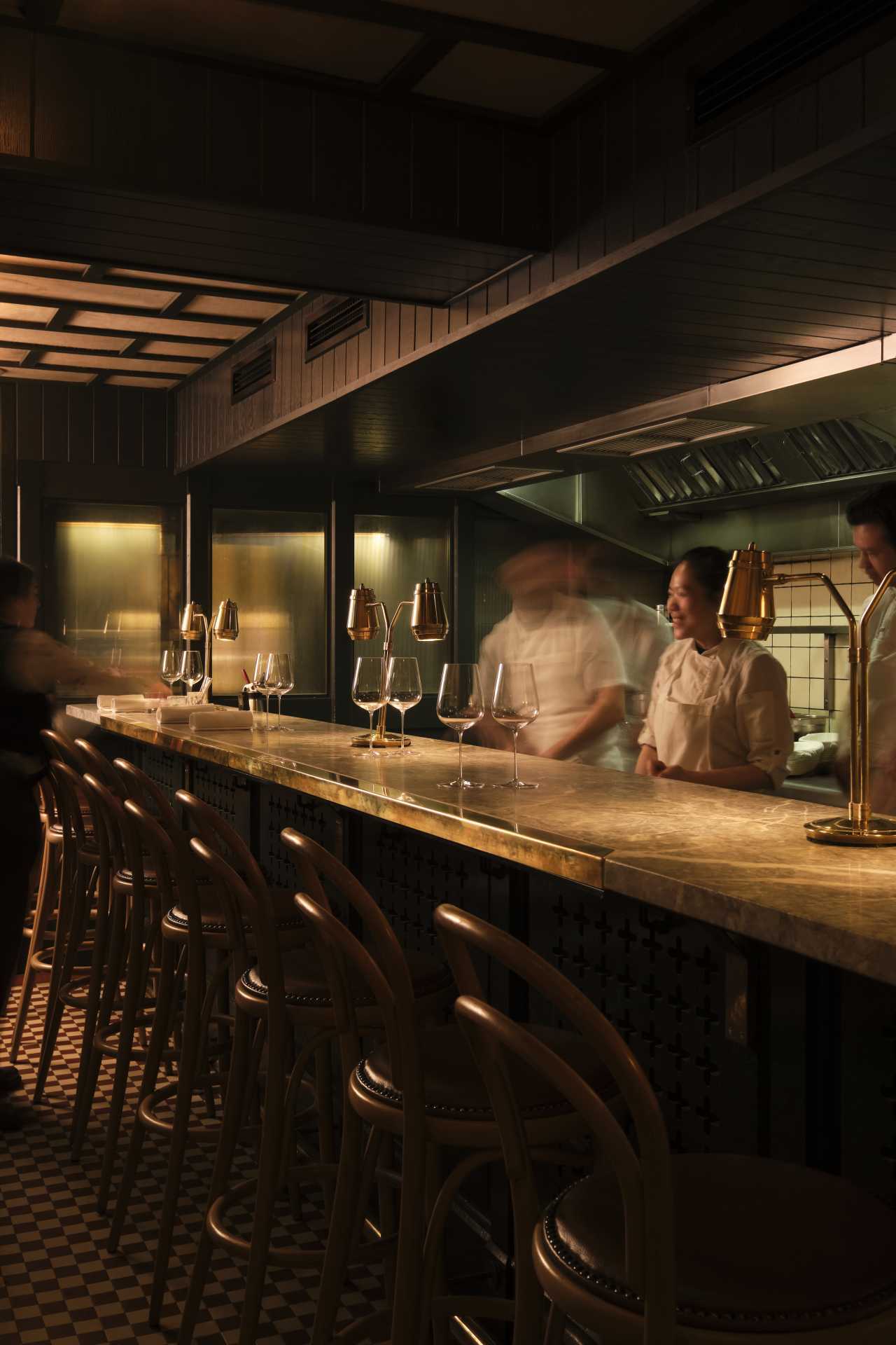 Evelyn&rsquo;s Table interior