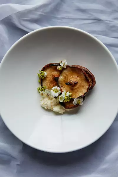 Shiitake mushrooms, ricotta and mushroom garum