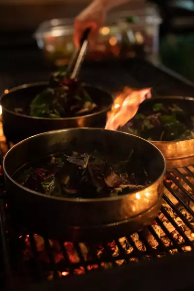 Cooking over fire at &Oslash;ens Have