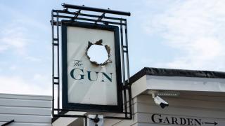The Gun, Docklands