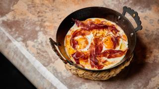 Best brunch London: huevos a la flamenca at Decimo in King's Cross's Standard hotel