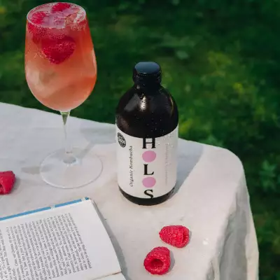Holas Kombucha