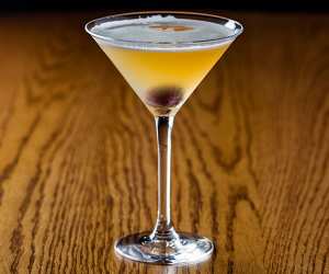 Ippudo's whisky sour using Hakushu whisky