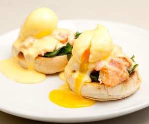 Alaska salmon eggs royale