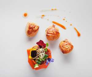 Ametsa's scallops with betacarotene