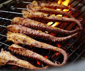 Octopus skewers with black bean sauce