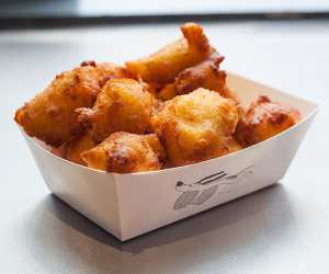 Bubbledogs' bar snack