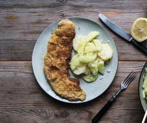 Schnitzel with Swabian potato salad