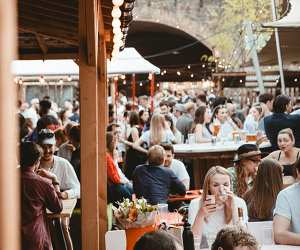 The outdoor courtyard of Flat Iron Square, London Bridge