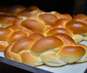Challah bread from J Grodzinski & Daughters; photograph by Maciej Klimecki