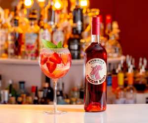Cocchi Rosa; Justin De Souza