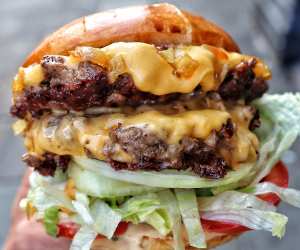 Burger & Beyond – Felicity’s Fundraising Feast