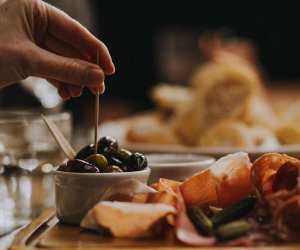 Places to eat Exeter: Harry's Restaurant