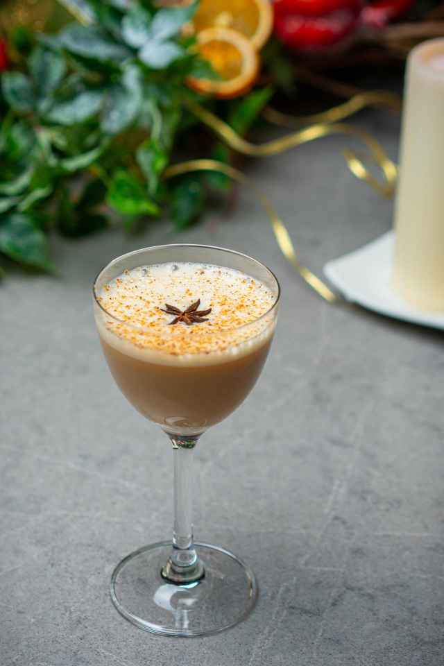 Christmas cocktail recipes: Christmas Flip from Pied à Terre with star anise