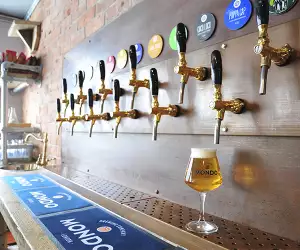 Beer and taps at Mondo Brewery, Battersea