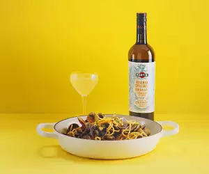 Stevie Parle's spaghetti alle vongole with Martini Riserva Speciale Ambrato