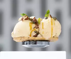 Jozef Youseff's Maxin' Relaxin' ice cream dessert