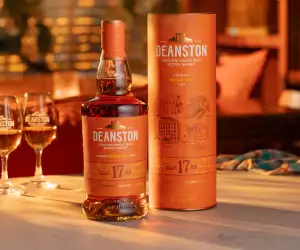 Deanston bottle and pack